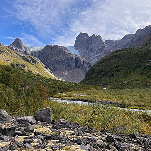 Travesia Øksfjordjøkelen